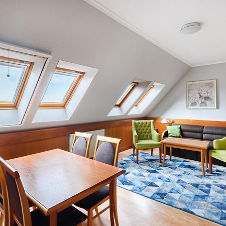 Holiday Club Apartman Hotel Hévíz المظهر الخارجي الصورة
