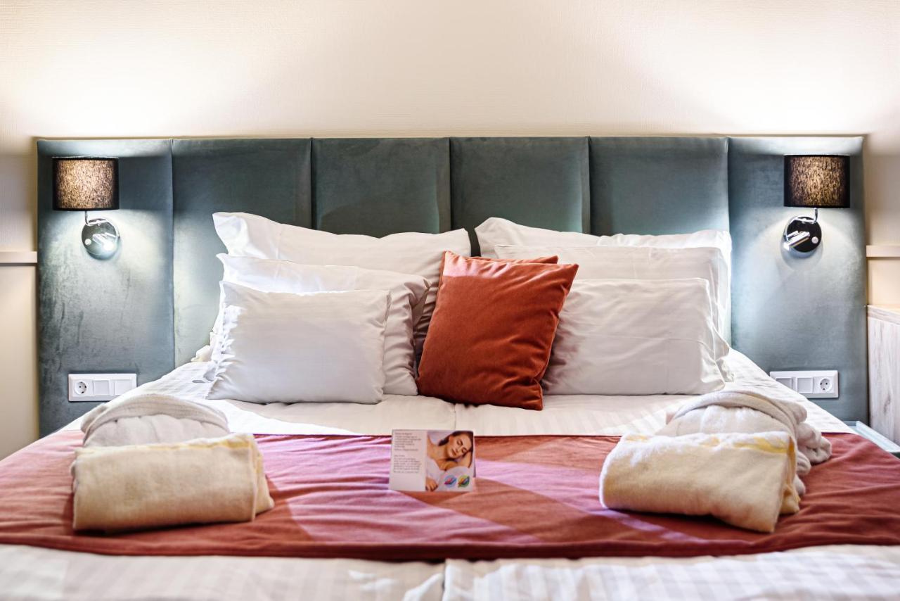 Holiday Club Apartman Hotel Hévíz المظهر الخارجي الصورة