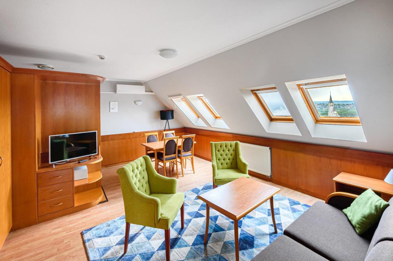 Holiday Club Apartman Hotel Hévíz المظهر الخارجي الصورة