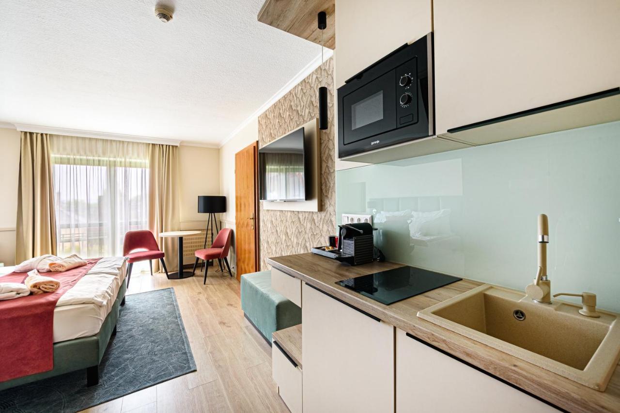 Holiday Club Apartman Hotel Hévíz المظهر الخارجي الصورة
