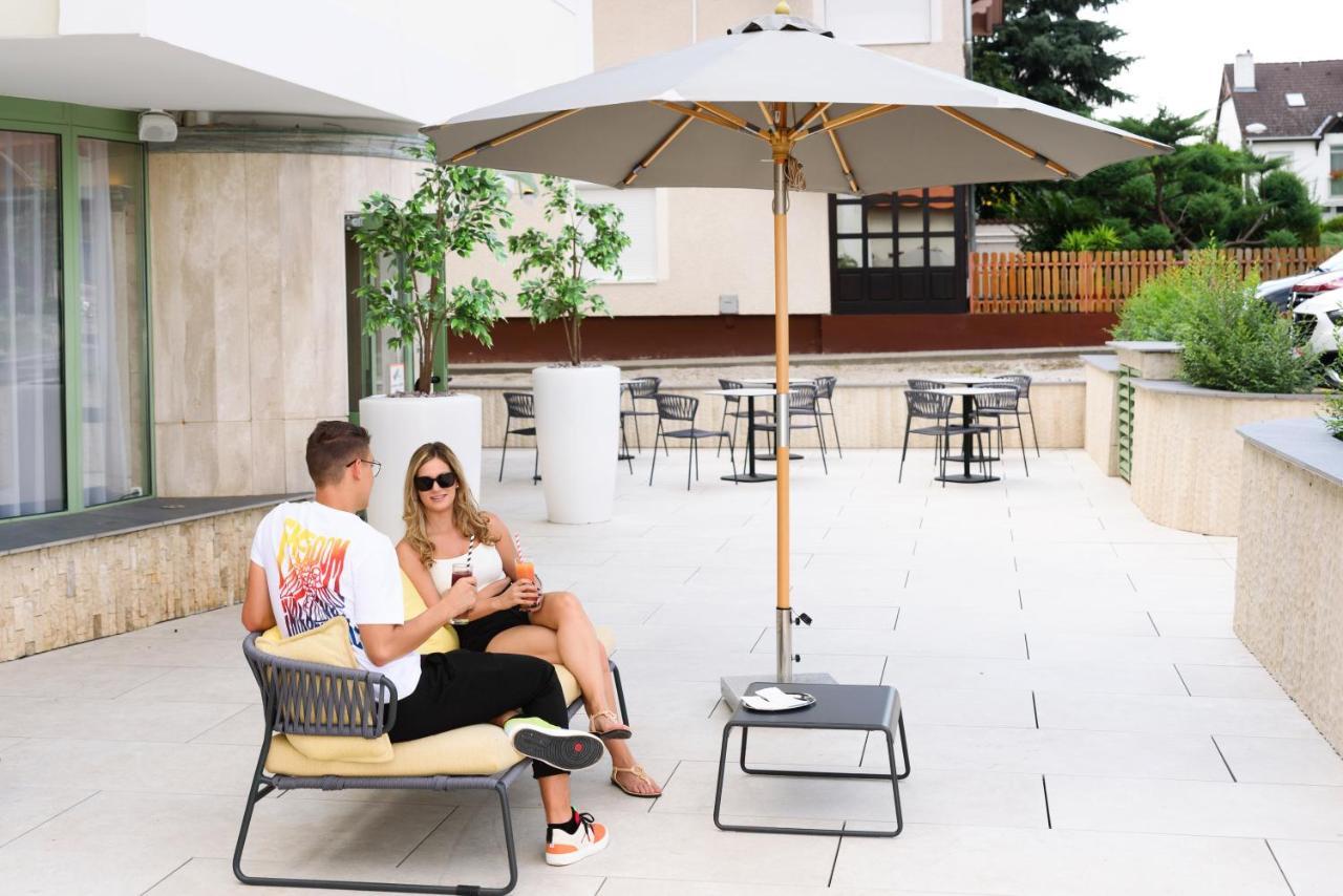 Holiday Club Apartman Hotel Hévíz المظهر الخارجي الصورة
