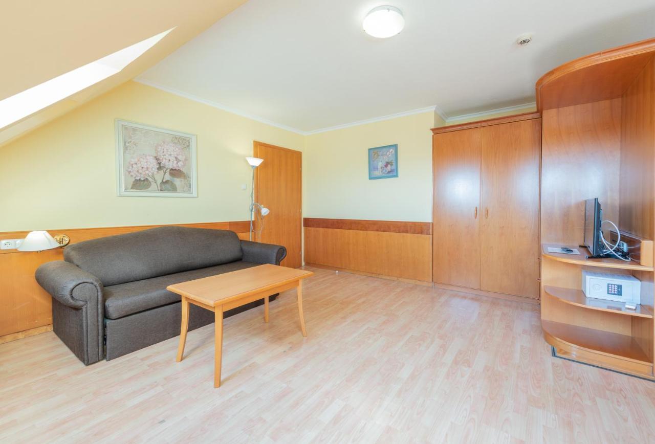 Holiday Club Apartman Hotel Hévíz المظهر الخارجي الصورة